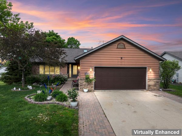 430 2nd Street SE, Plainview, MN 55964