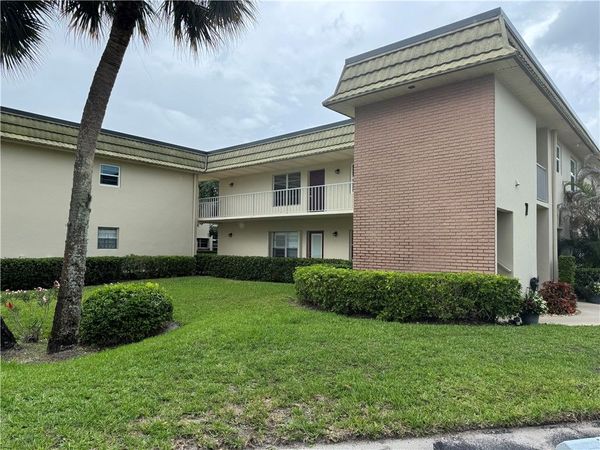 7 Vista Gardens Trail, Unit 204, Vero Beach, FL 32962