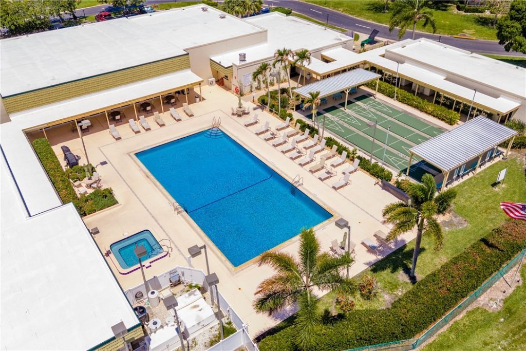 7 Vista Gardens Trail, Unit 204, Vero Beach, FL 32962 Photo