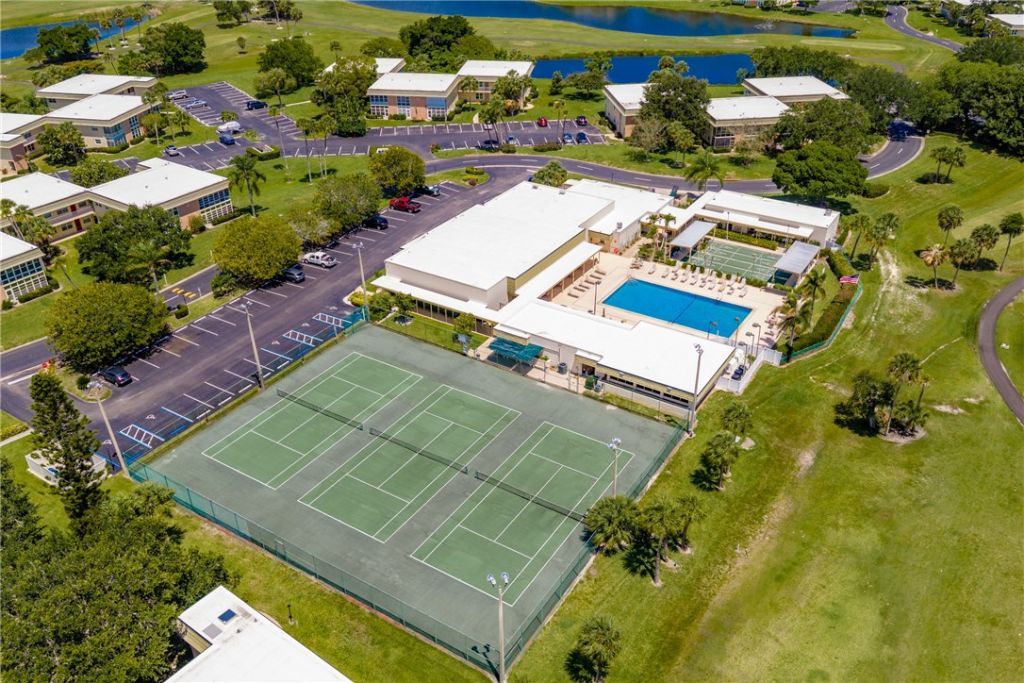 7 Vista Gardens Trail, Unit 204, Vero Beach, FL 32962 Photo