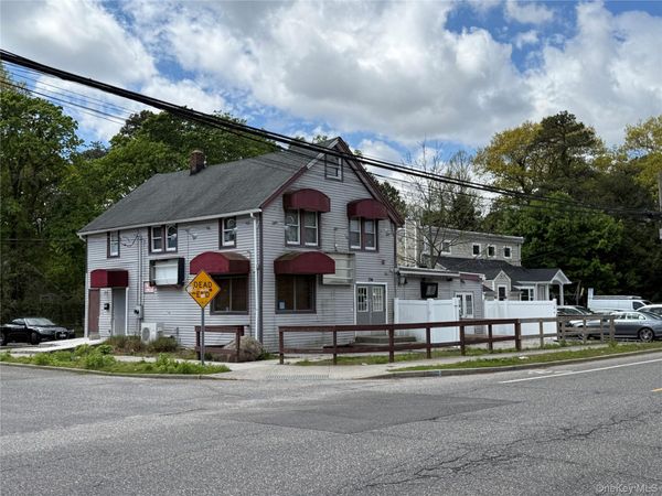 236 Union Avenue, Holbrook, NY 11741