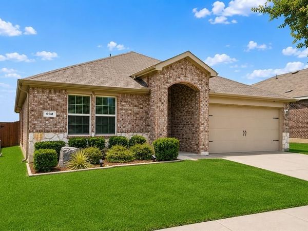 932 Juno Lane , Denton, TX 76209
