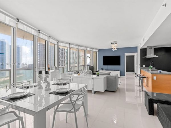 495 Brickell Ave, Unit 1704, Miami, FL 33131