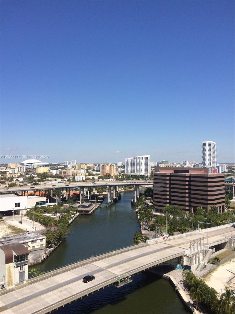 185 SW 7th St , Unit 1611, Miami, FL 33130 Photo