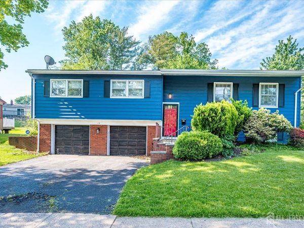 12 Gales Road, Edison, NJ 08837