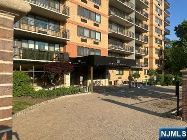 60 Parkway Drive 3G, Unit 3G, EAST ORANGE, NJ 07017