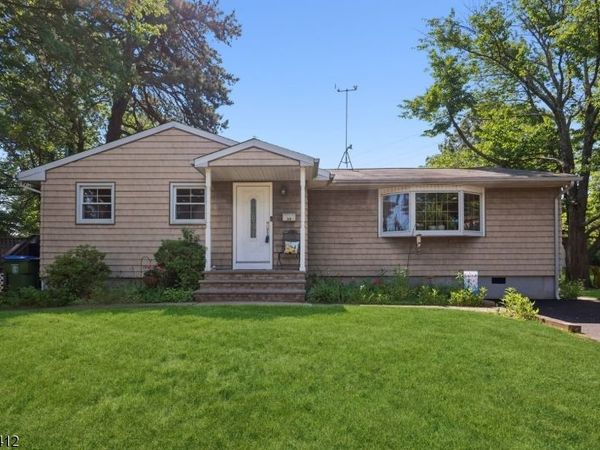 30 Rieder Rd, Edison, NJ 08817