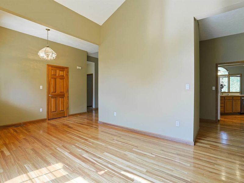 639 Deerhorn Trail, Yellow Springs, OH 45387 Photo 8