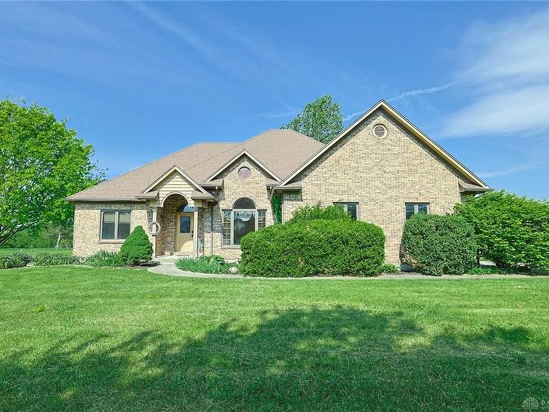 639 Deerhorn Trail, Bath Township, OH 45387 Photo 1