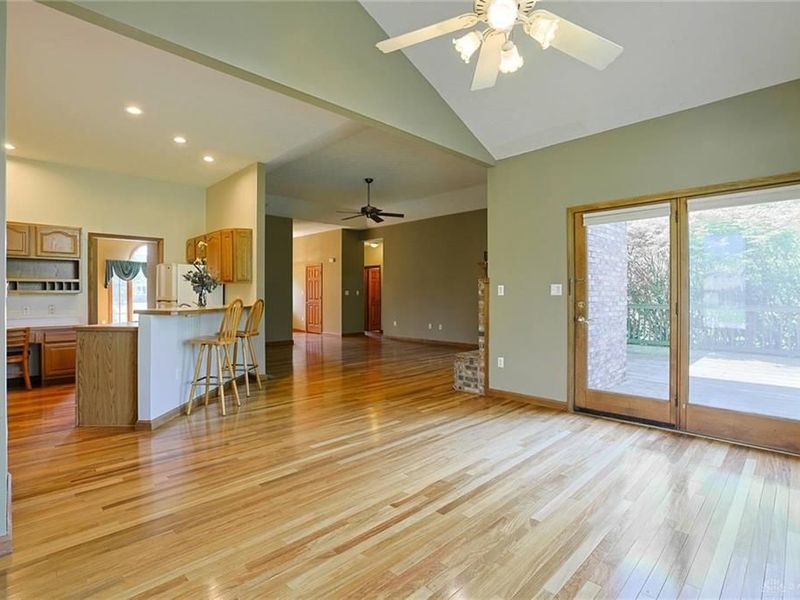 639 Deerhorn Trail, Bath Township, OH 45387 Photo 16