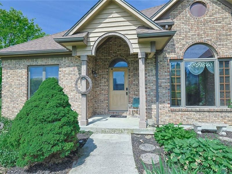 639 Deerhorn Trail, Bath Township, OH 45387 Photo 3