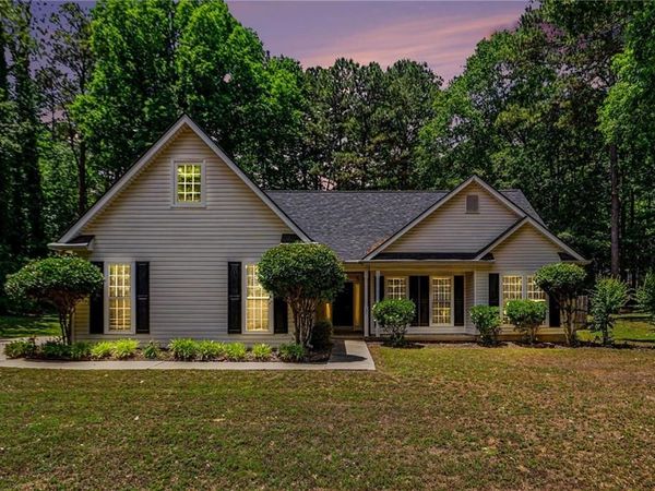 35 Wenham Lane , Sharpsburg, GA 30277