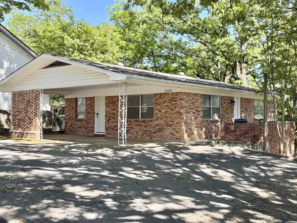 500 Burchwood Bay Road, Hot Springs, AR 71913