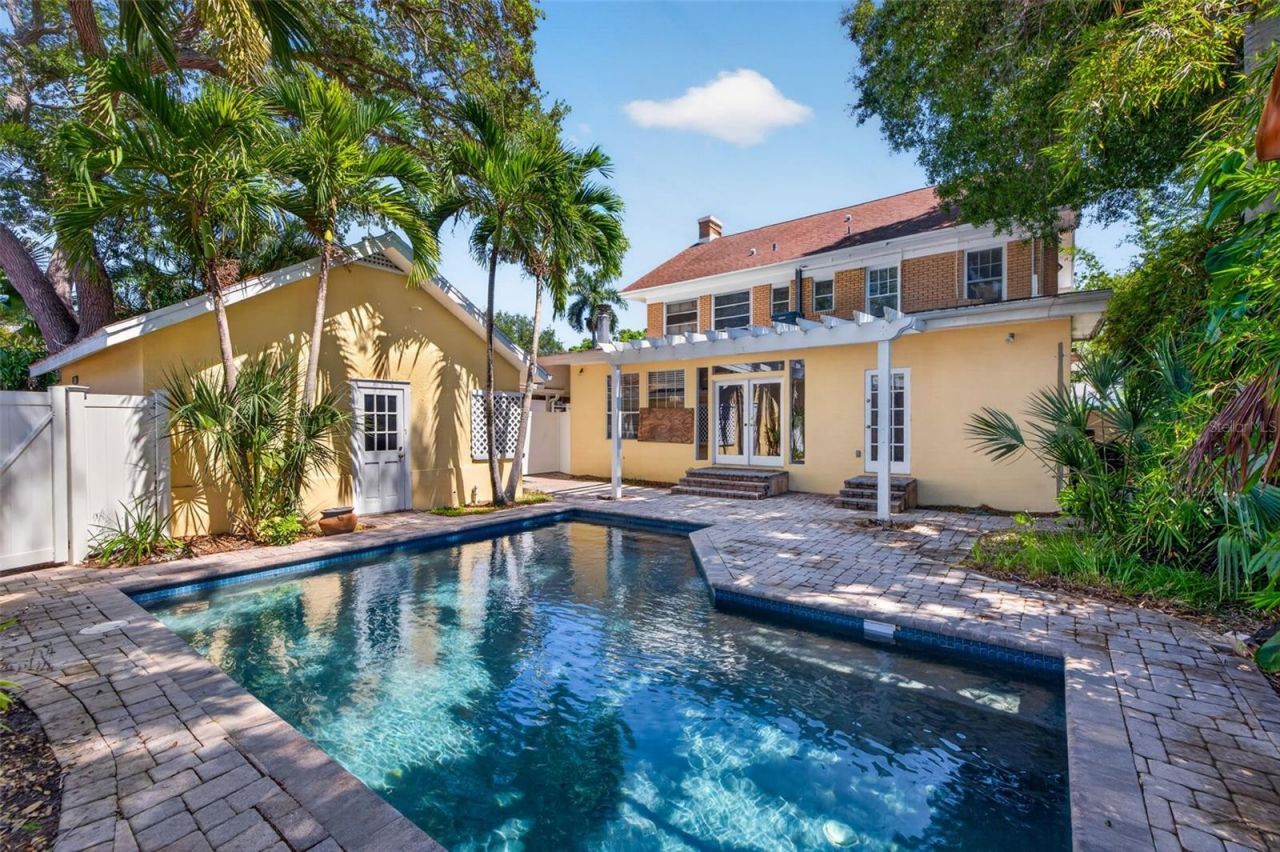 835 16th Avenue Ne, Saint Petersburg, FL 33704 Photo