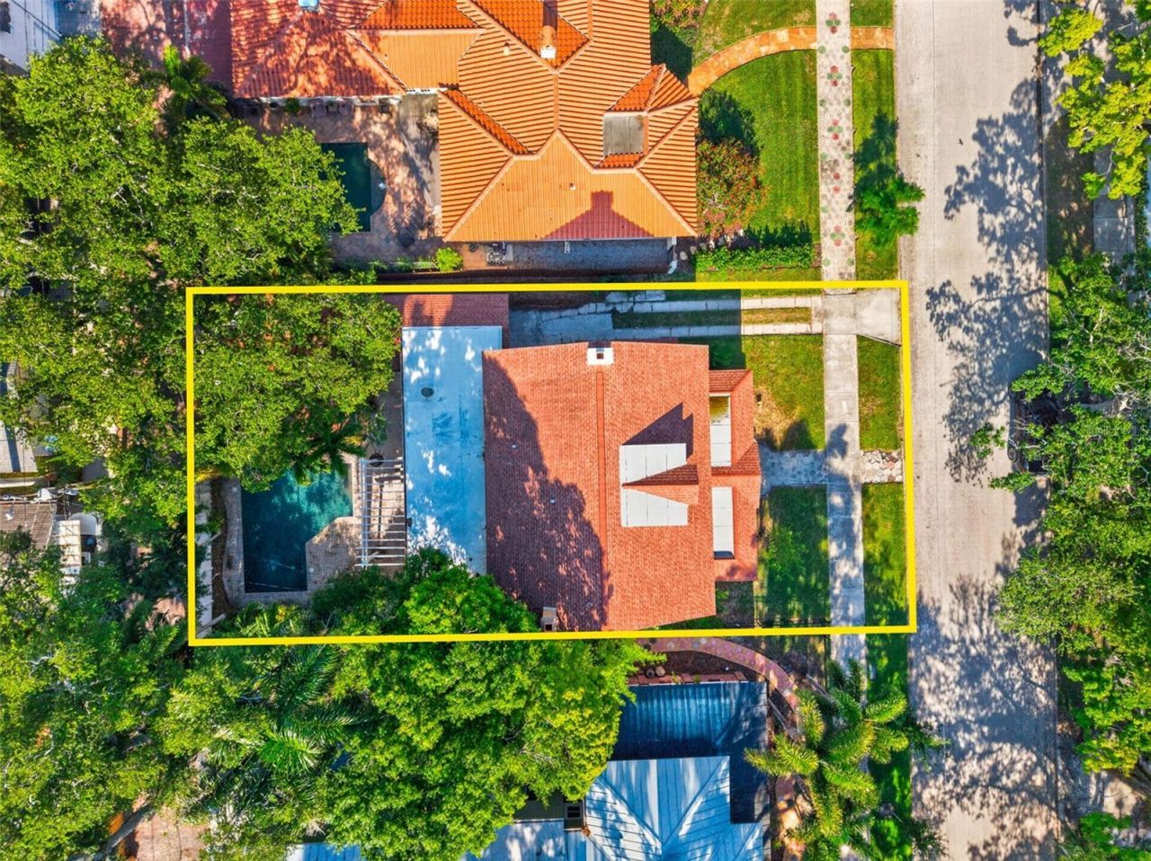 835 16th Avenue Ne, Saint Petersburg, FL 33704 Photo