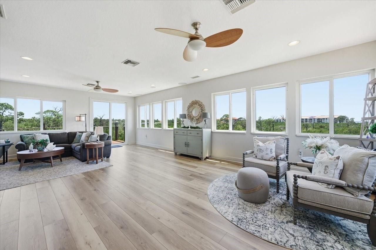 1130 S Florida Avenue, Tarpon Springs, FL 34689 Photo