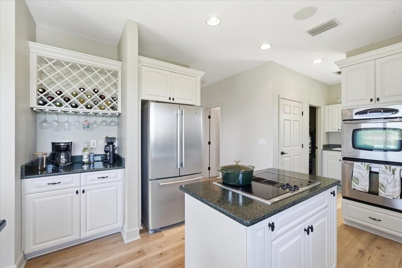 1130 S Florida Avenue, Tarpon Springs, FL 34689 Photo