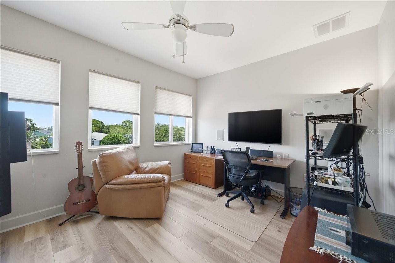 1130 S Florida Avenue, Tarpon Springs, FL 34689 Photo