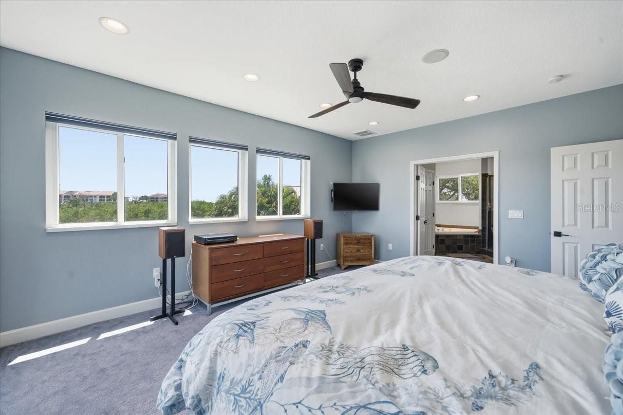 1130 S Florida Avenue, Tarpon Springs, FL 34689 Photo