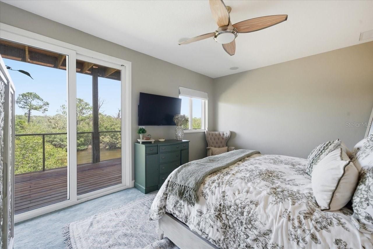 1130 S Florida Avenue, Tarpon Springs, FL 34689 Photo