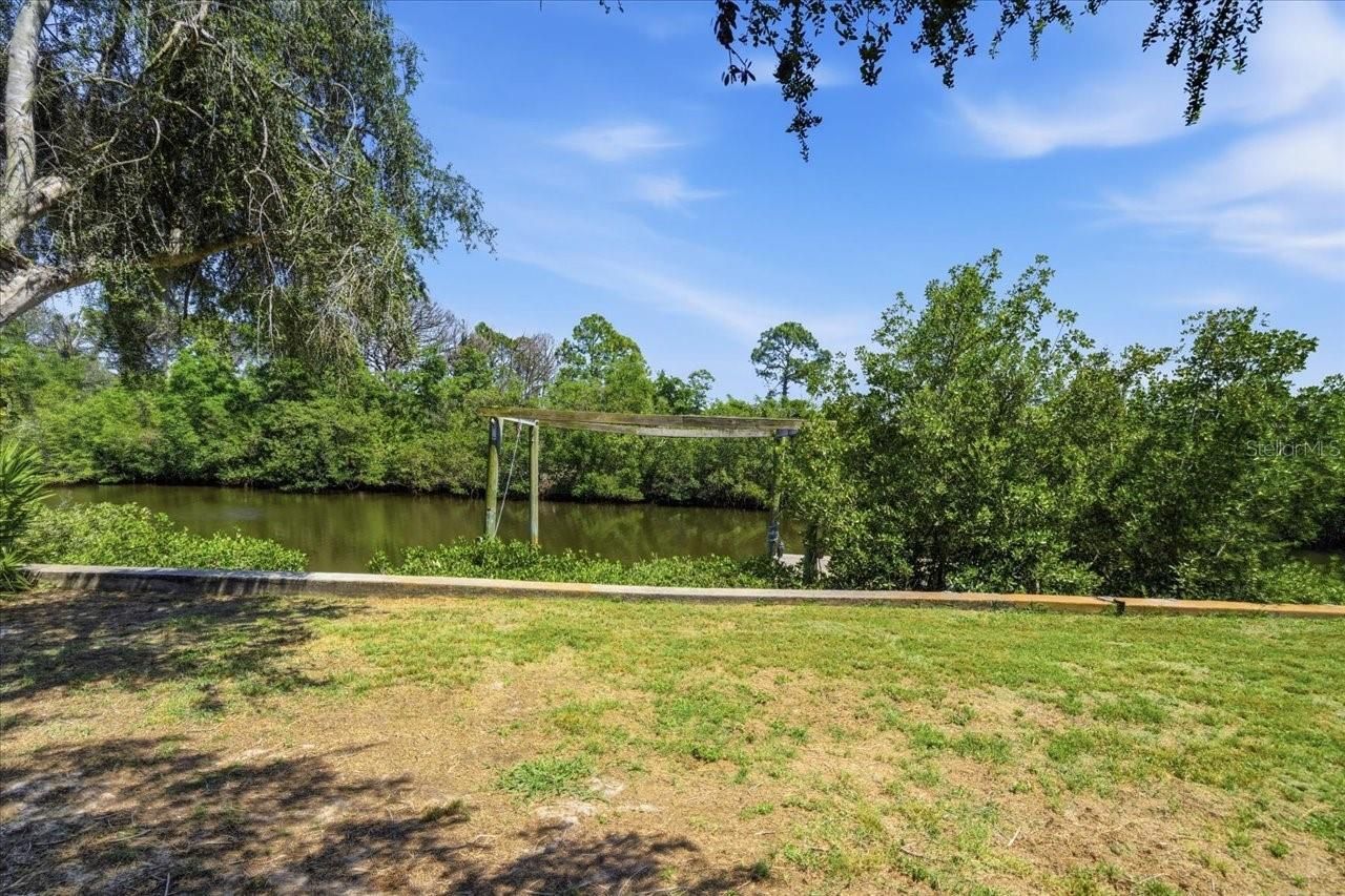 1130 S Florida Avenue, Tarpon Springs, FL 34689 Photo
