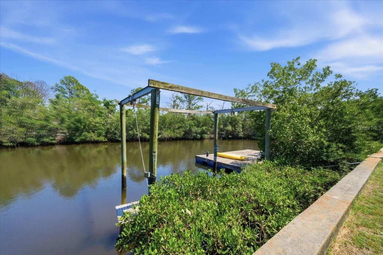 1130 S Florida Avenue, Tarpon Springs, FL 34689 Photo