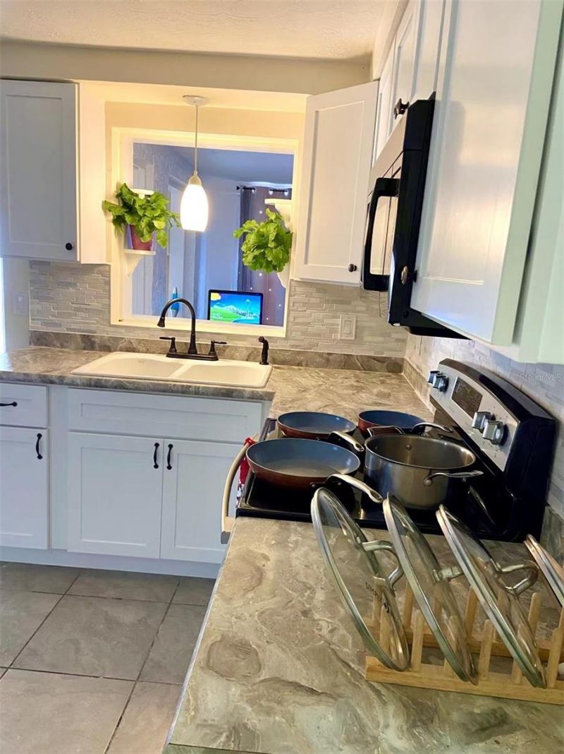 2048 Melody Drive , Holiday, FL 34691 Photo