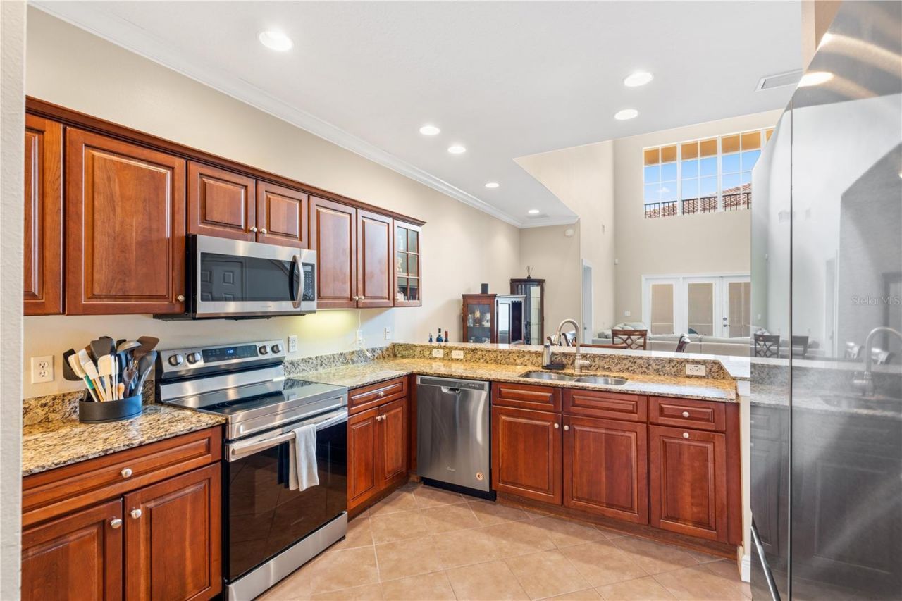 210 Valencia Circle , Saint Petersburg, FL 33716 Photo