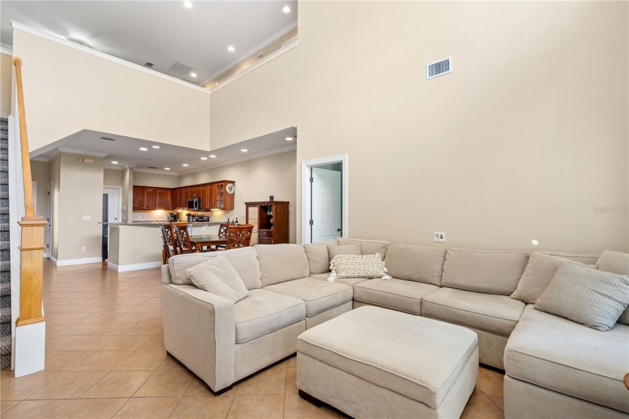210 Valencia Circle , Saint Petersburg, FL 33716 Photo