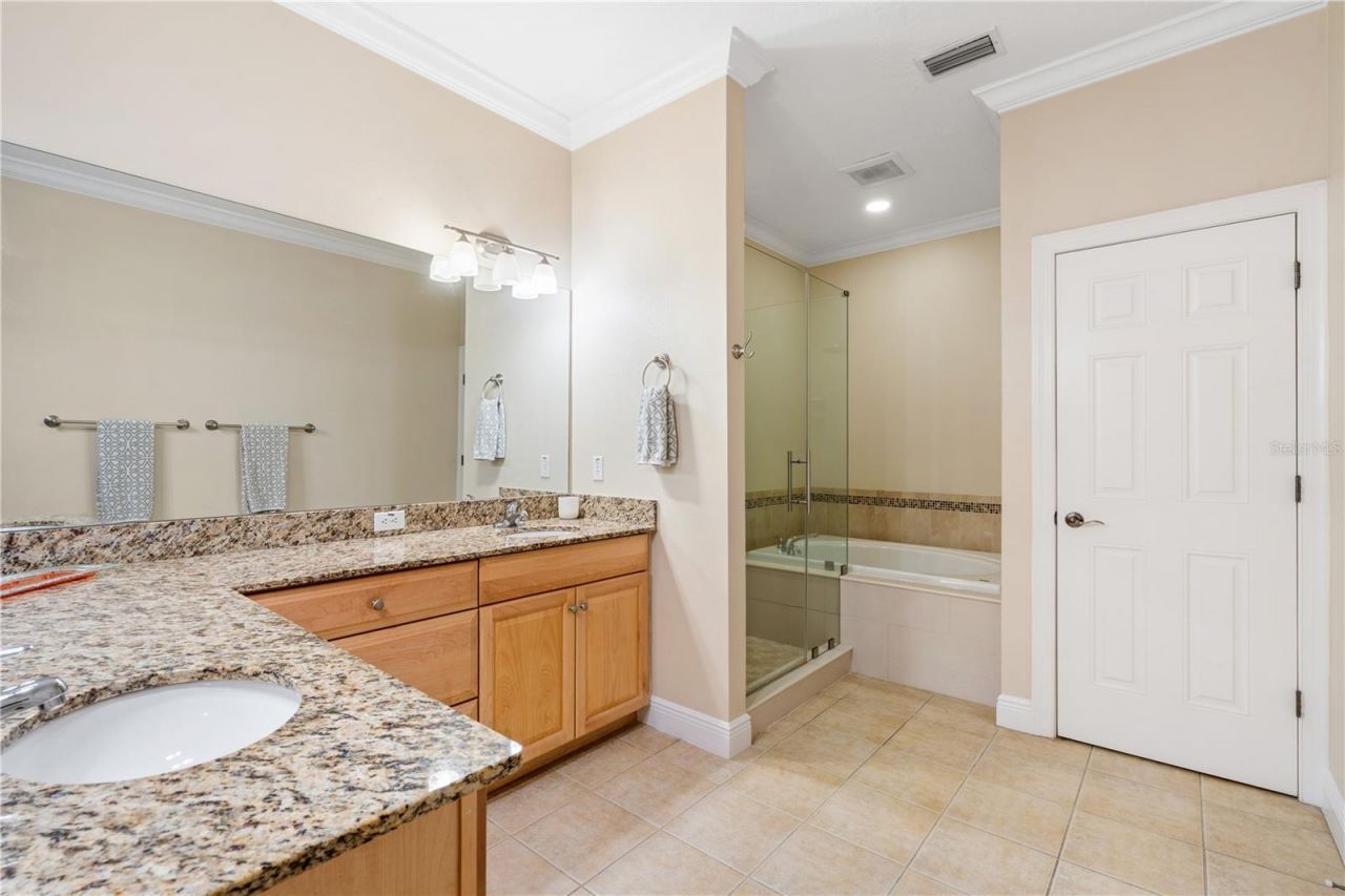 210 Valencia Circle , Saint Petersburg, FL 33716 Photo