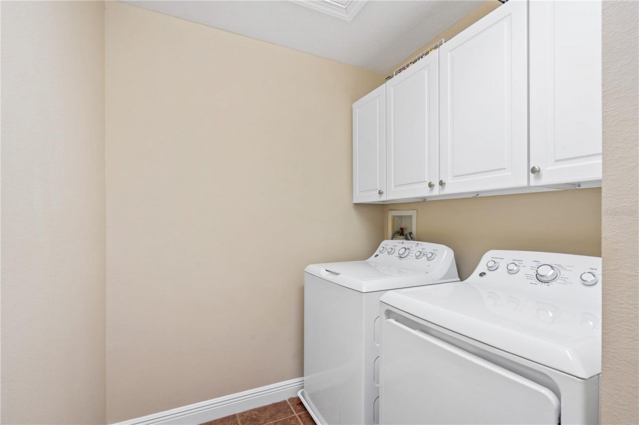 210 Valencia Circle , Saint Petersburg, FL 33716 Photo