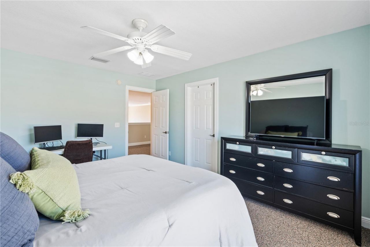 210 Valencia Circle , Saint Petersburg, FL 33716 Photo