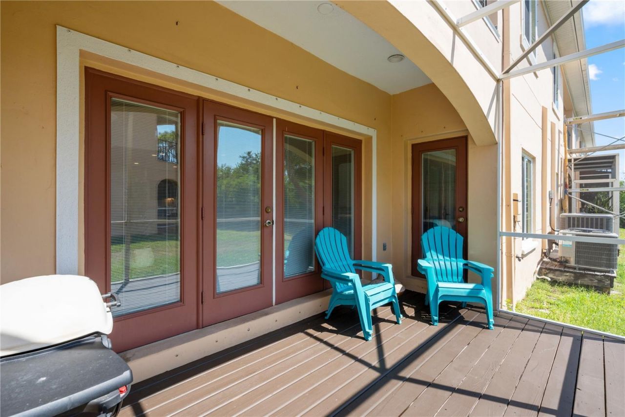 210 Valencia Circle , Saint Petersburg, FL 33716 Photo