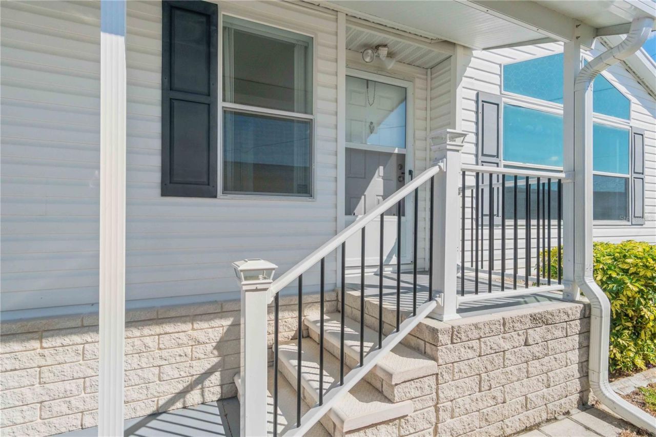 527 Fleetwood Street , North Port, FL 34287 Photo