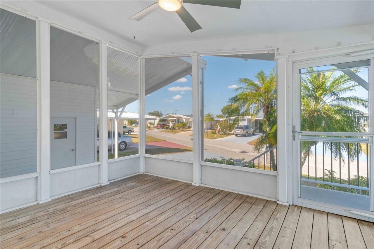 527 Fleetwood Street , North Port, FL 34287 Photo