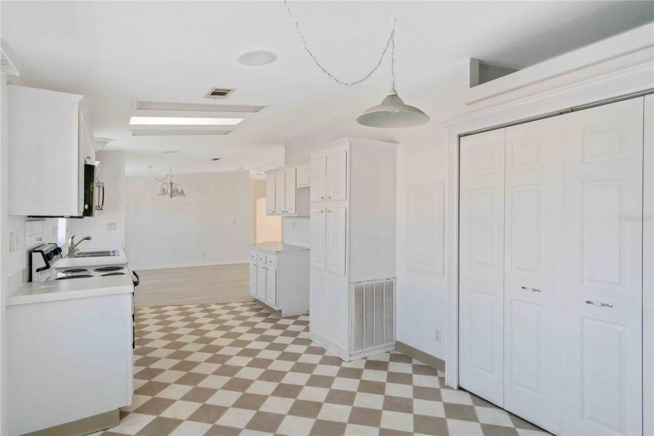 527 Fleetwood Street , North Port, FL 34287 Photo
