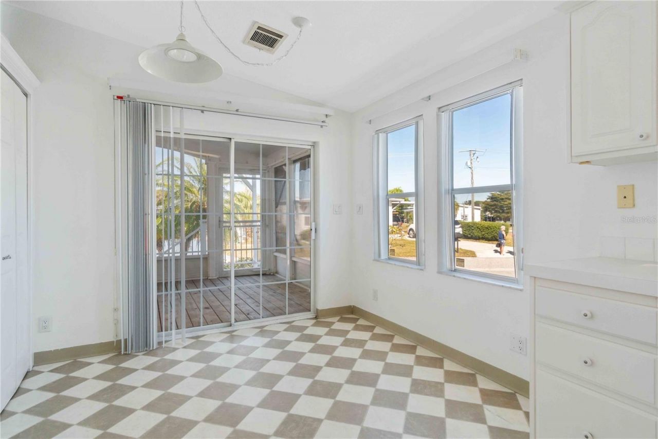 527 Fleetwood Street , North Port, FL 34287 Photo