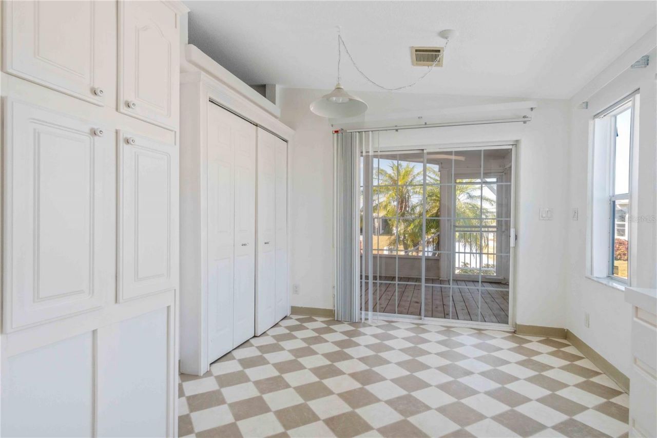 527 Fleetwood Street , North Port, FL 34287 Photo