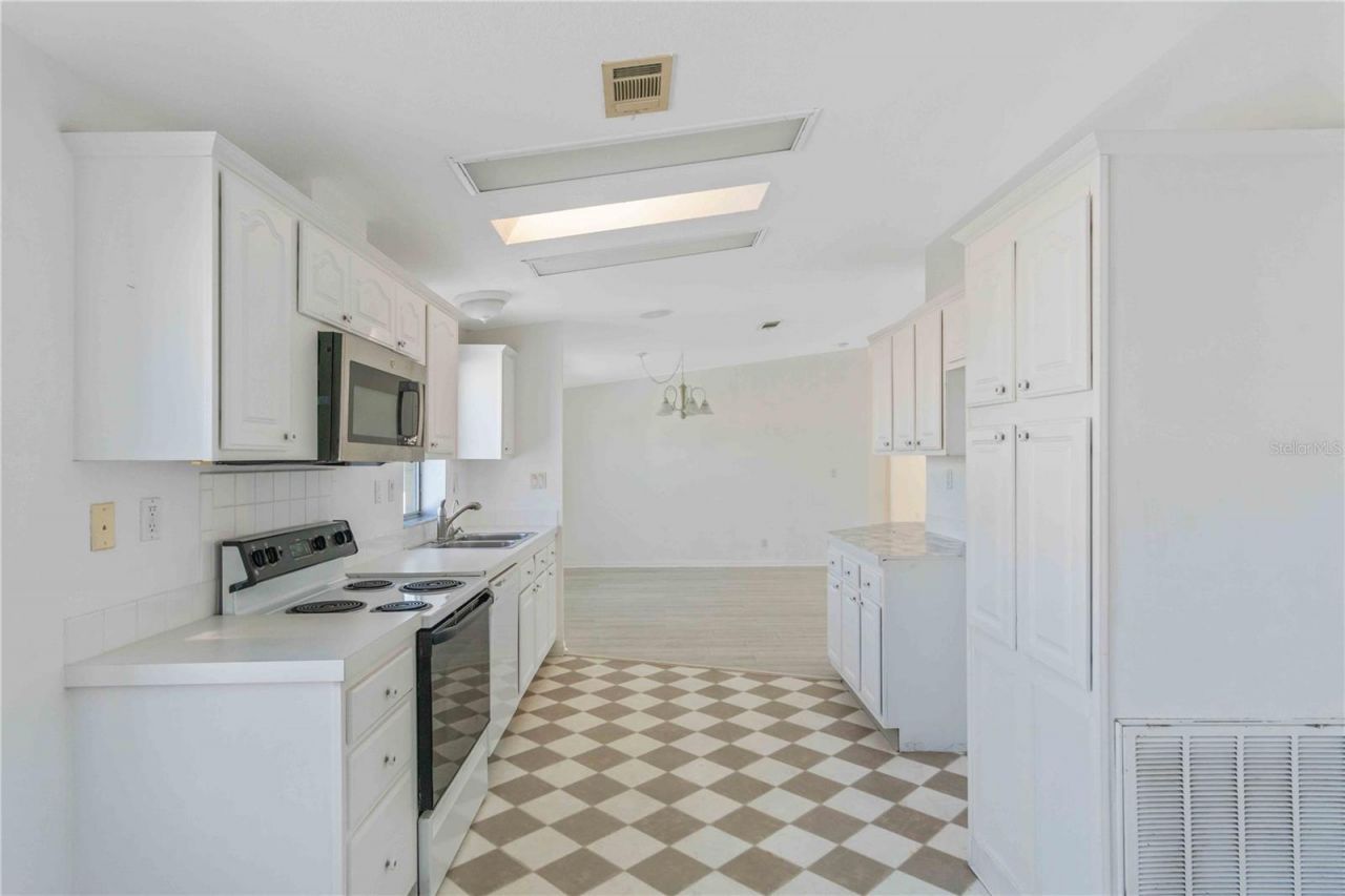 527 Fleetwood Street , North Port, FL 34287 Photo