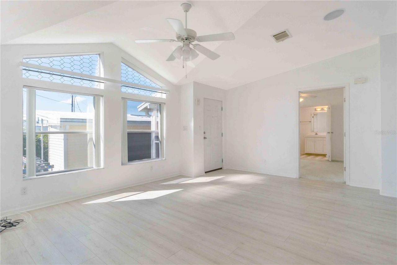 527 Fleetwood Street , North Port, FL 34287 Photo