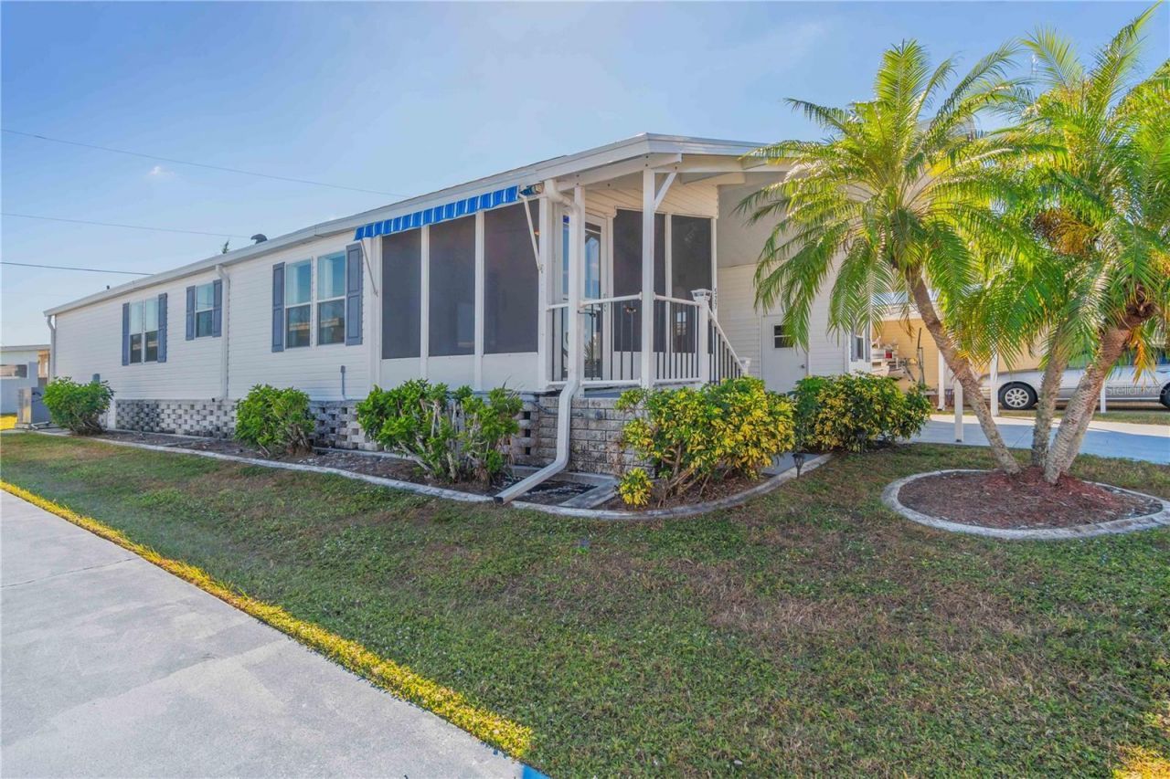 527 Fleetwood Street , North Port, FL 34287 Photo