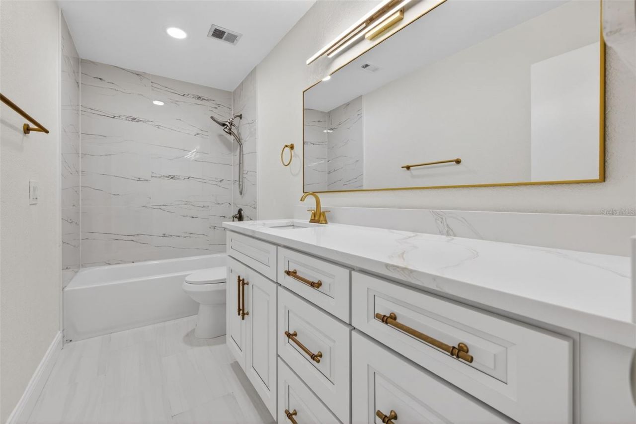 6497 Cape Hatteras Way Ne, Unit 3, Saint Petersburg, FL 33702 Photo
