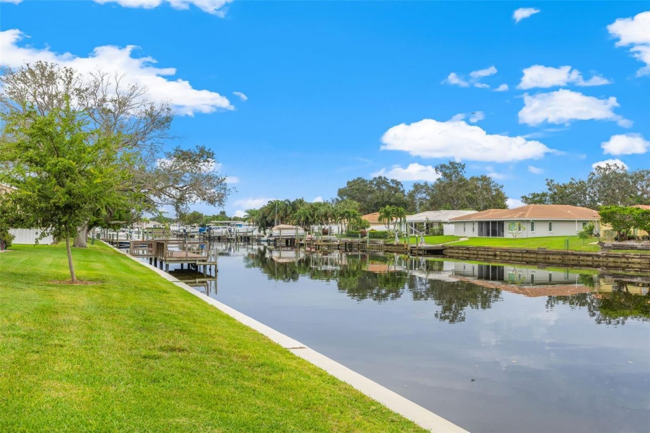 6497 Cape Hatteras Way Ne, Unit 3, Saint Petersburg, FL 33702 Photo