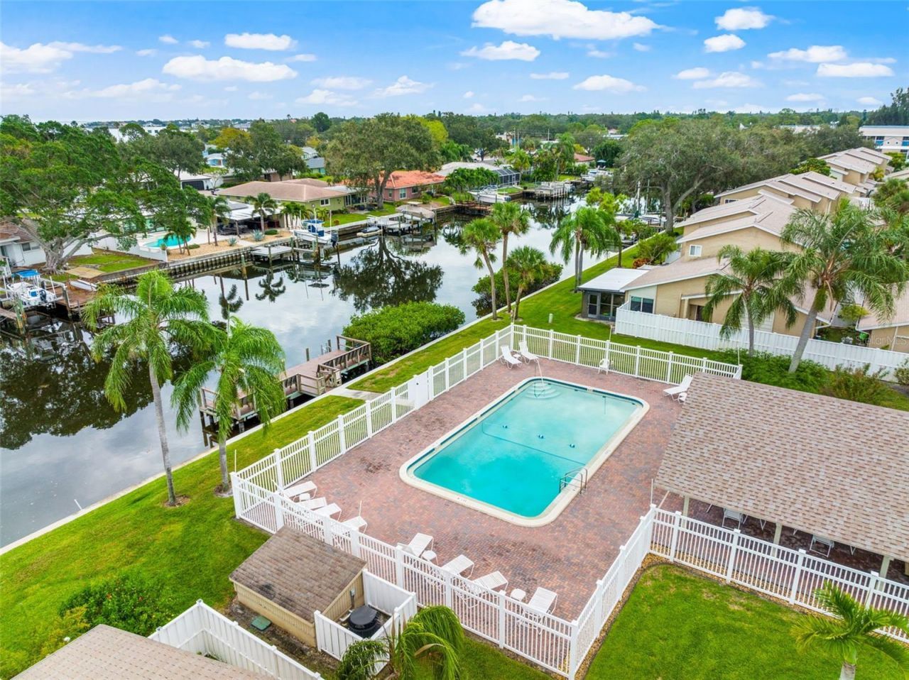 6497 Cape Hatteras Way Ne, Unit 3, Saint Petersburg, FL 33702 Photo