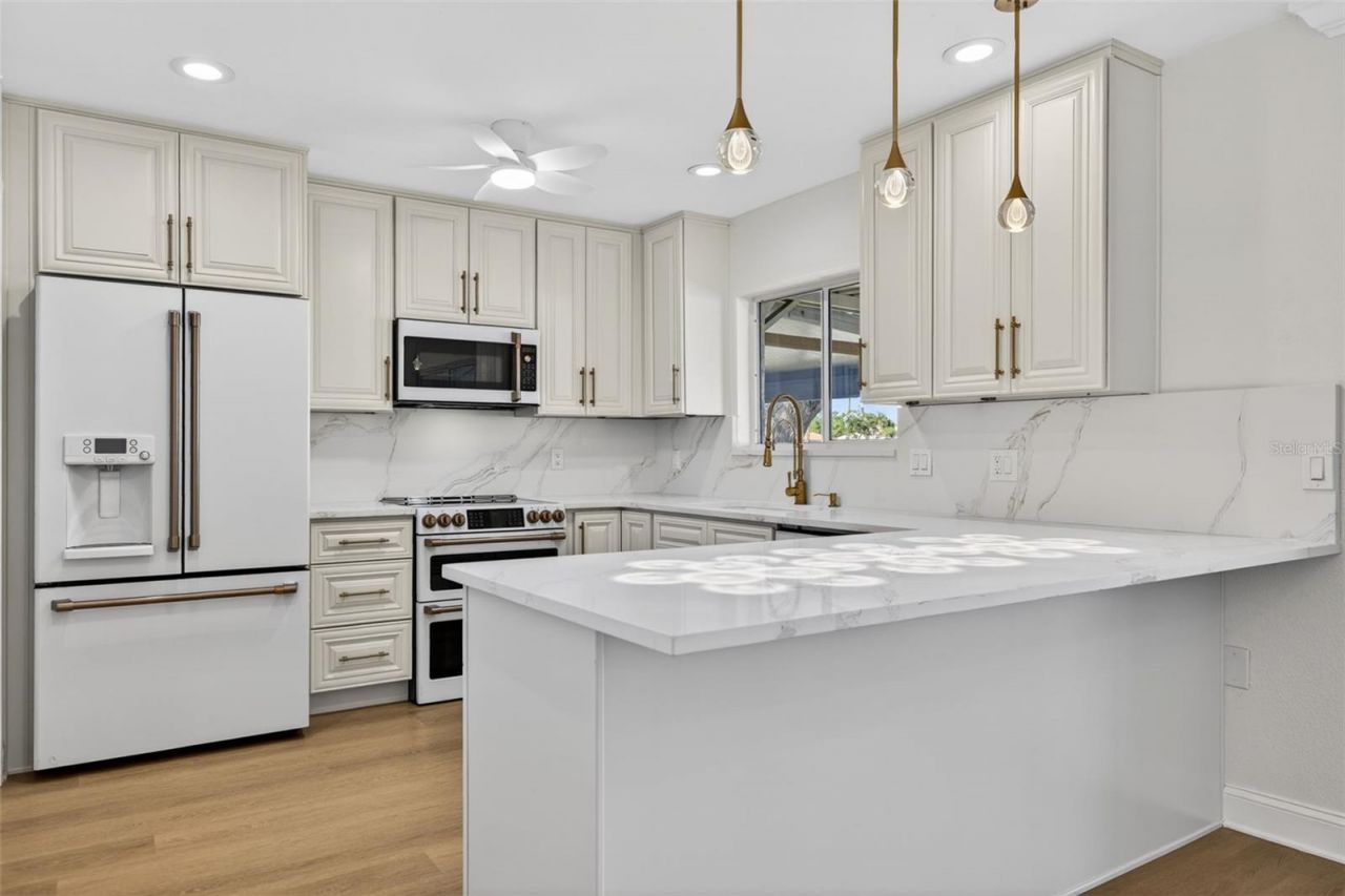 6497 Cape Hatteras Way Ne, Unit 3, Saint Petersburg, FL 33702 Photo