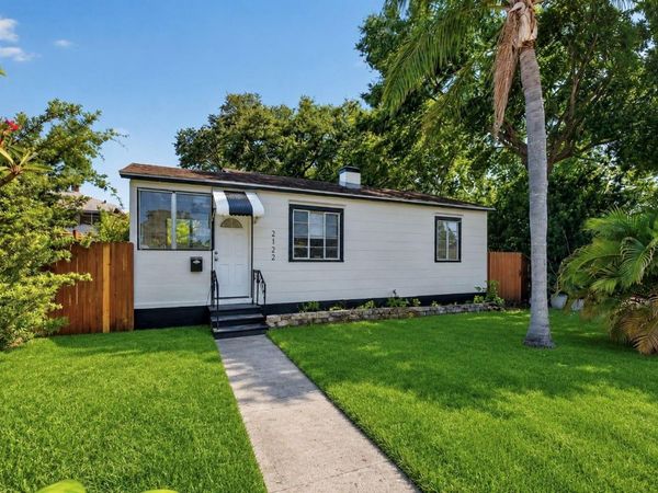 2122 6TH AVENUE N, ST PETERSBURG, FL 33713