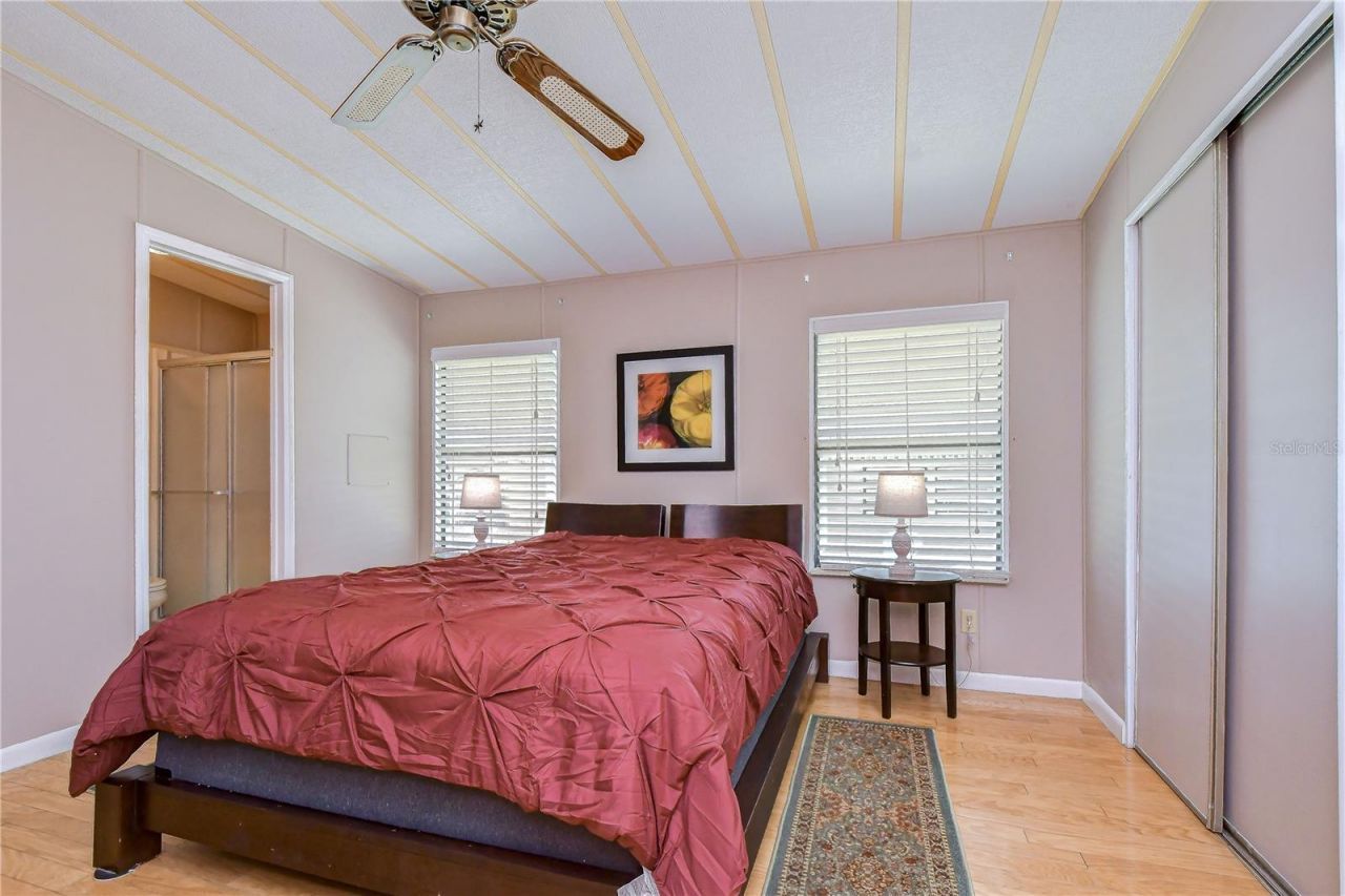 35123 Colony Hills Drive , Zephyrhills, FL 33541 Photo