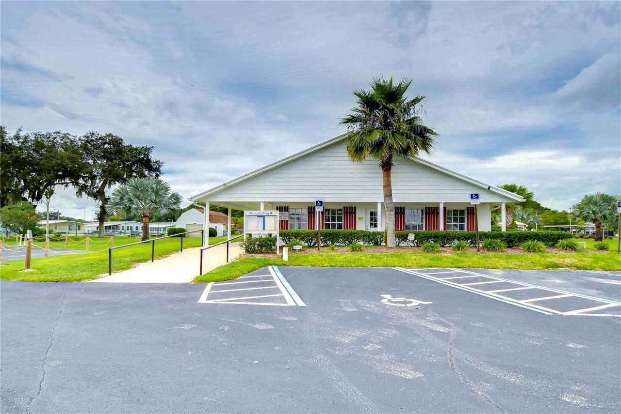 35123 Colony Hills Drive , Zephyrhills, FL 33541 Photo