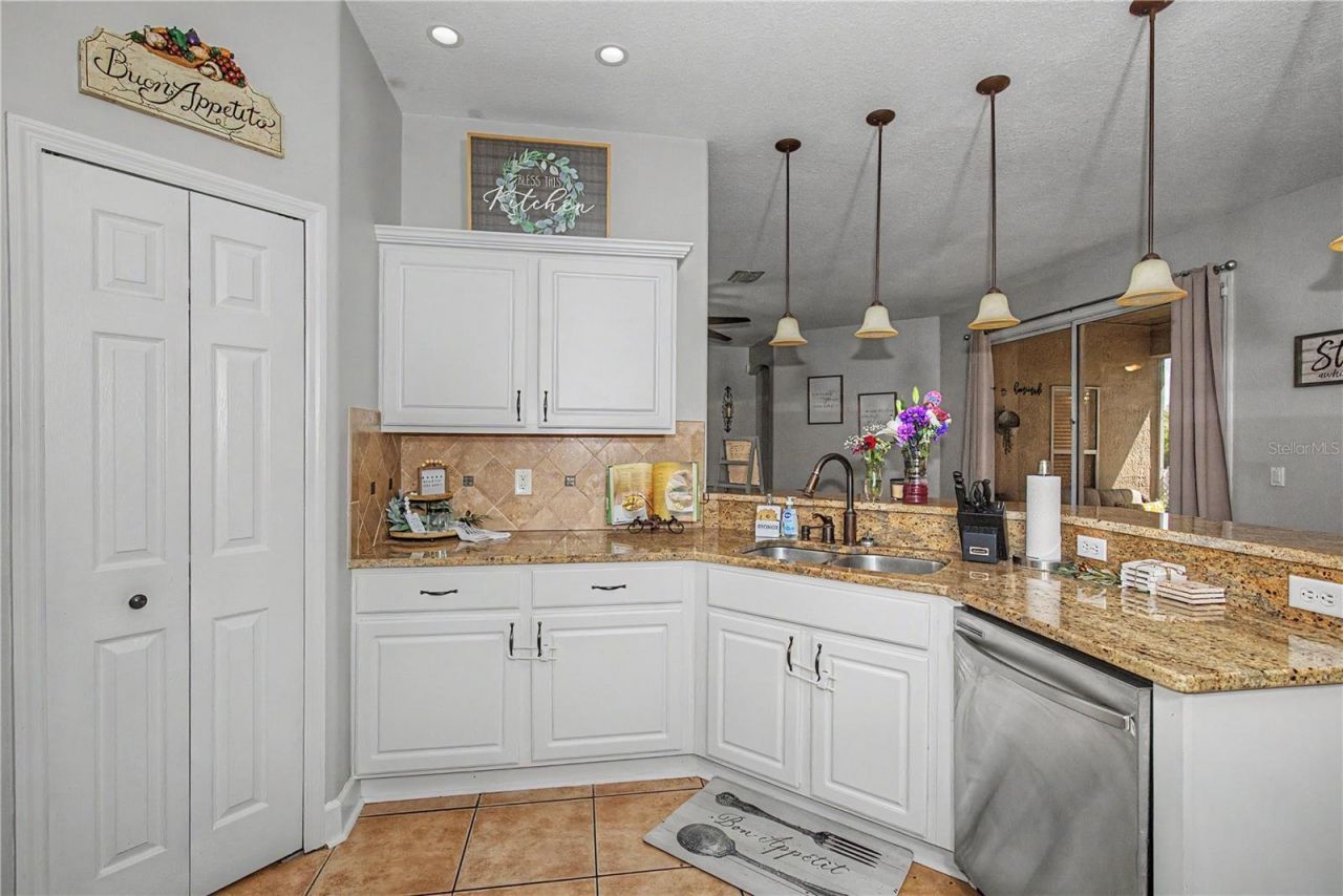 2415 NE 29th Terrace , Ocala, FL 34470 Photo