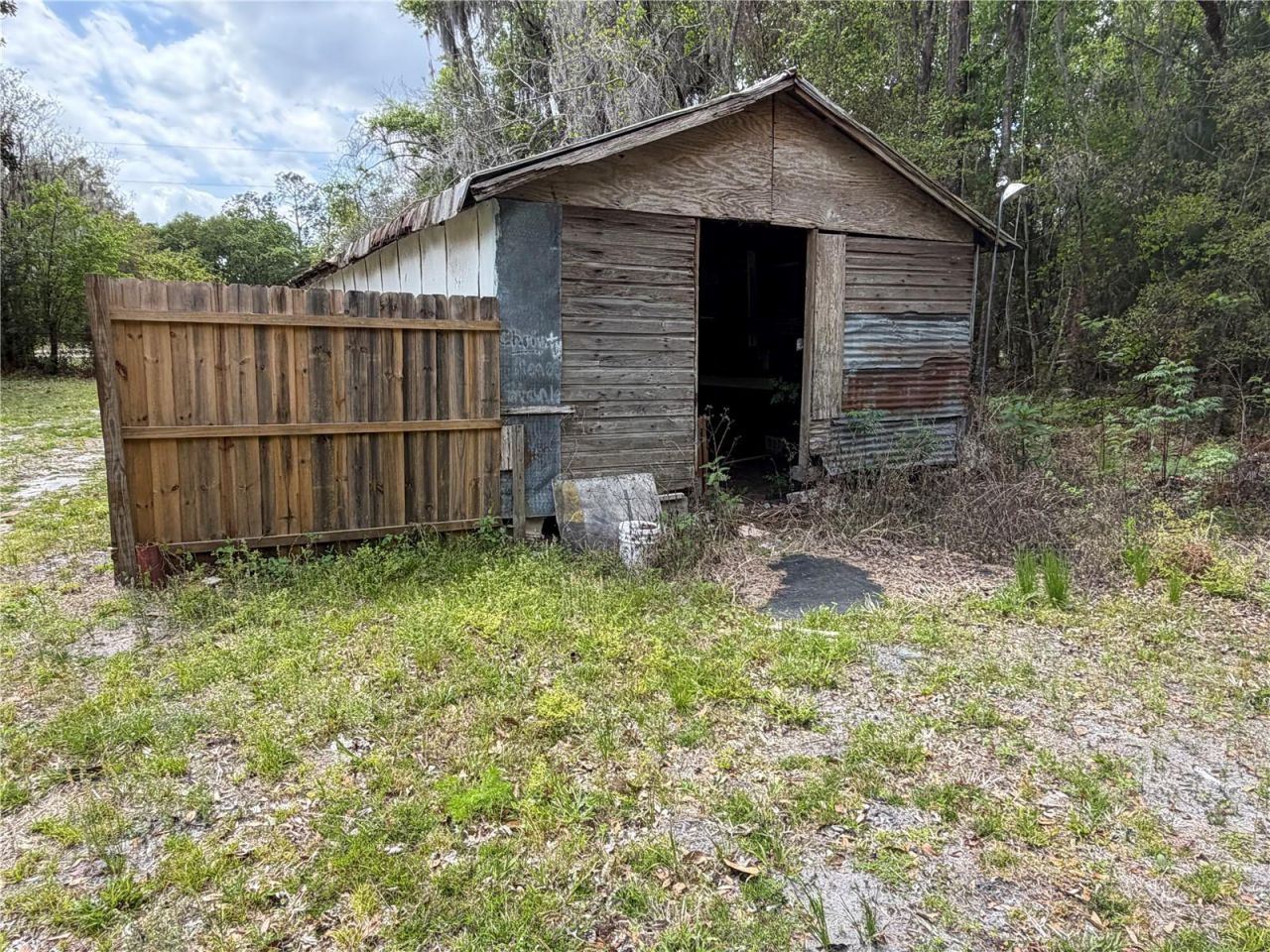 10033 SW County Road 225, Starke, FL 32091 Photo
